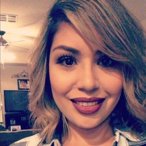 Meet your Posher, Julia